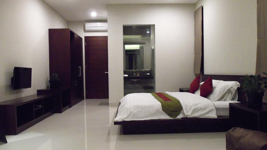 Villa The Arnaya à Kuta Lombok Chambre photo