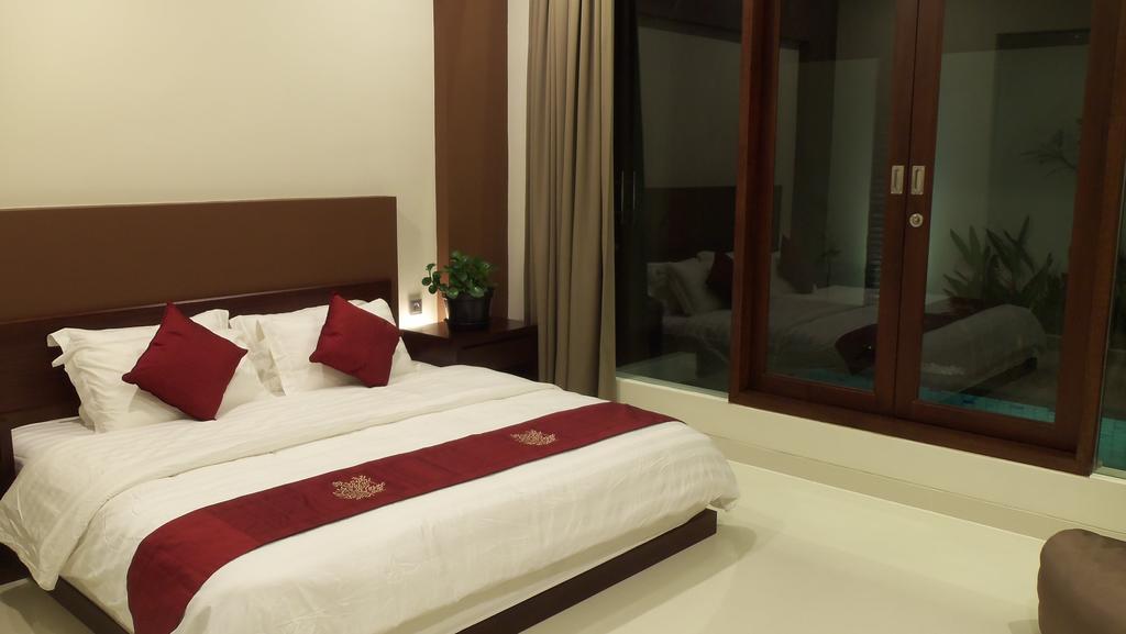 Villa The Arnaya à Kuta Lombok Chambre photo